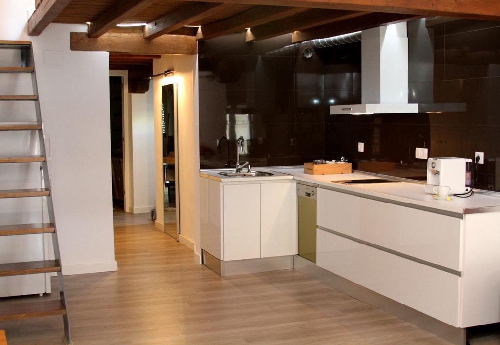 Pintores Rooms Apartamentos Turisticos Касерес Экстерьер фото